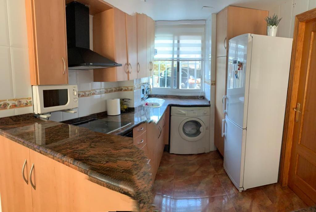 Apartamento En La Playa Tavernes de la Valldigna Exterior foto